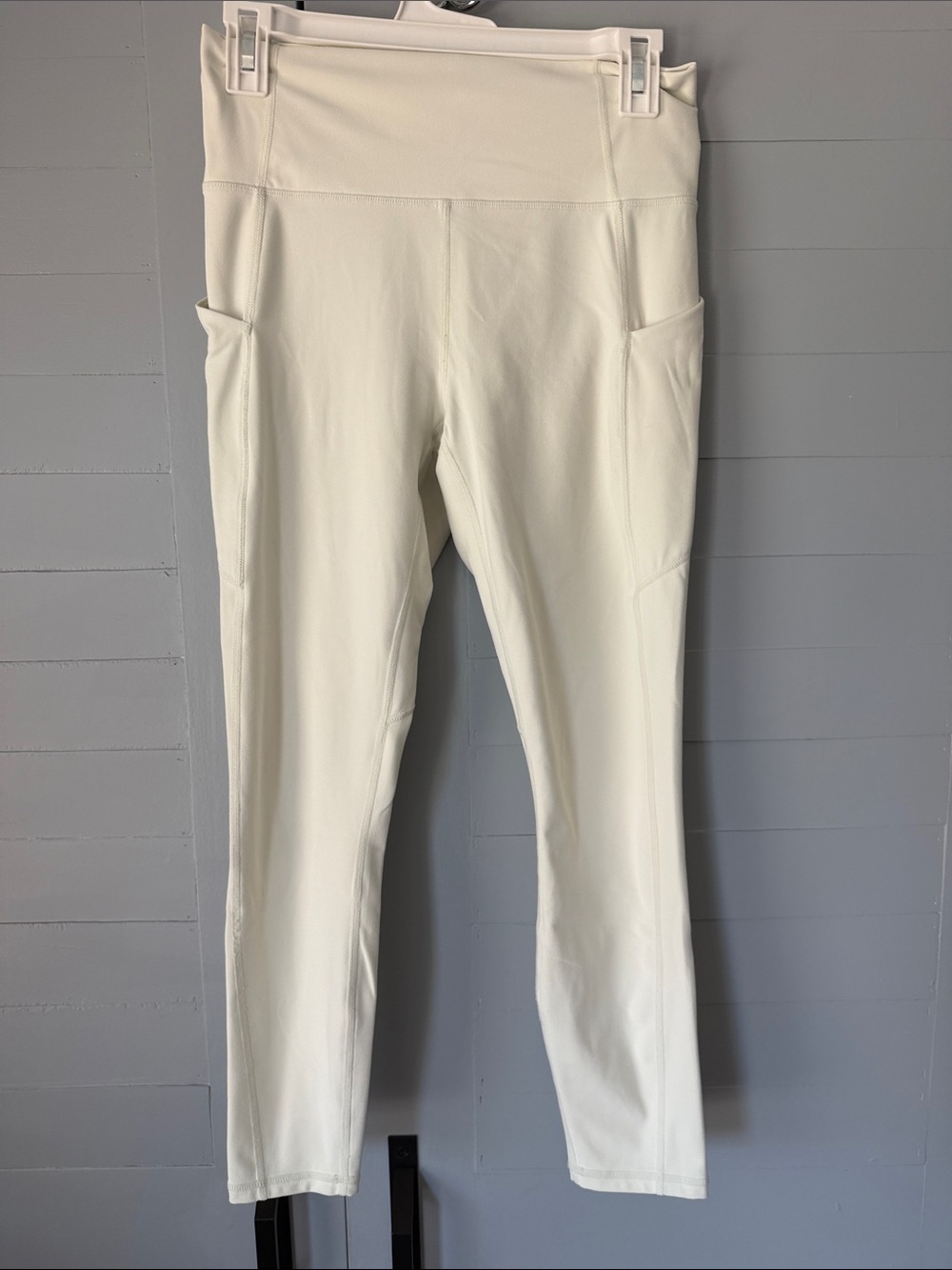 Fabletics PureLuxe Leggings - Light yellow